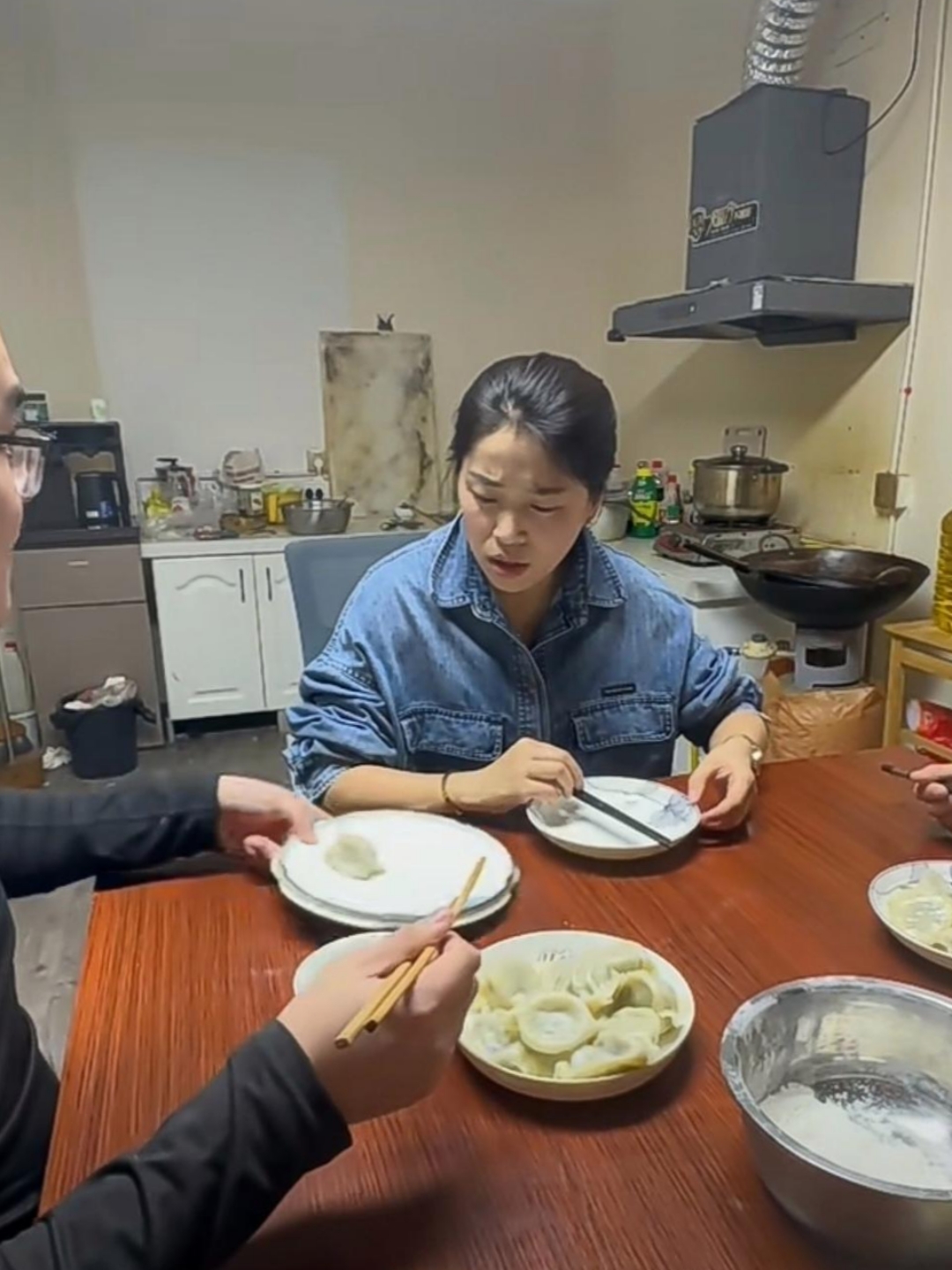 一晌饺子暖，一桌科技情