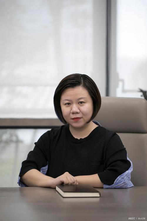 改变一点点，机遇自然来 如e定制CEO李娜的创业启示